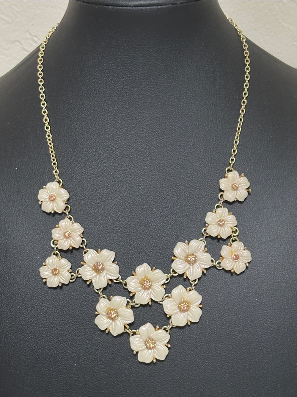 SAQ Gold Tone Molded Floral Bib Statement Vintage Necklace